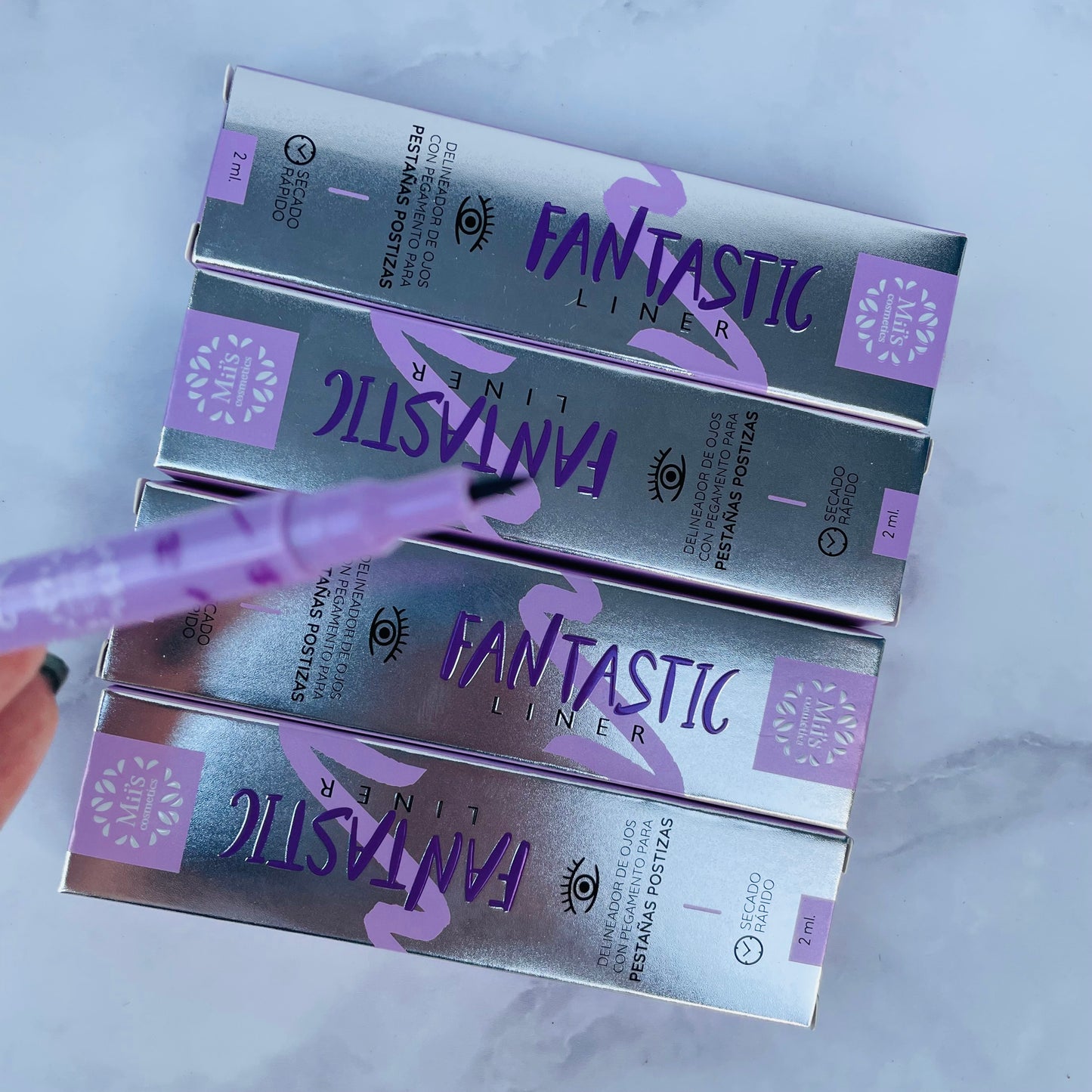 Delineador con pega - Miis